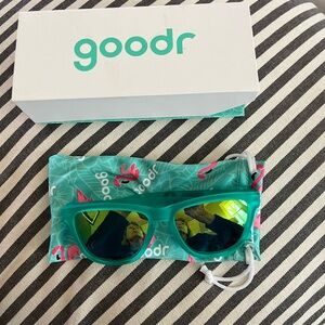 goodr teal polarized sunglasses NEW UV400 Nessy’s Midnight Orgy Mirrored lenses